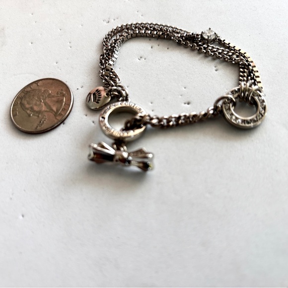 Juicy Couture Vintage Jewelry Silver Tone Crystals Pave Bow Logo Bracelet - Picture 4 of 4
